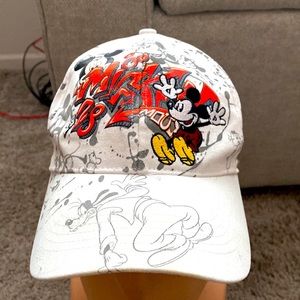 Disney Parks Mickey & friends hat